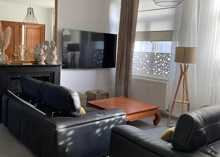 Family 4 * Bourbourg