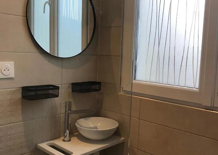 Family 4 * Bourbourg